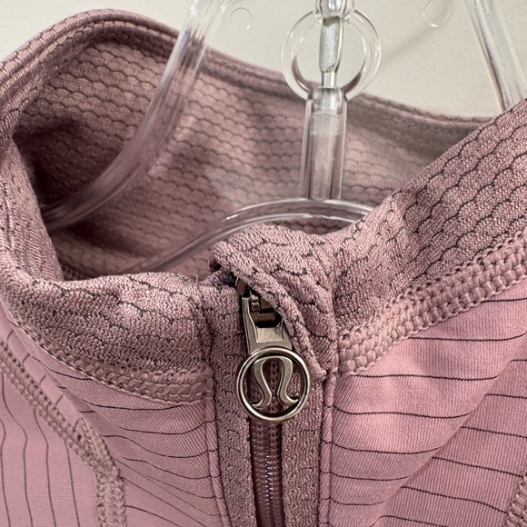 Lululemon Run for Gold Half Zip in Mauvelous Size 4 - Picture 8 of 15